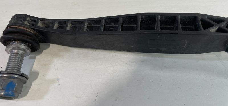 Load image into Gallery viewer, 20-26 CADILLAC CT5 FRONT LEFT SIDE ANTI ROLL STABILIZER SWAY BAR LINK # 104917