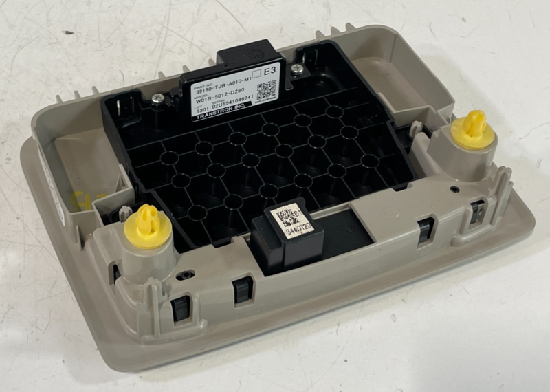 Load image into Gallery viewer, 2022-2025 HONDA CIVIC INTERIOR OVERHEAD CONSOLE DOME MAP LIGHT W/ SWITCH #103142