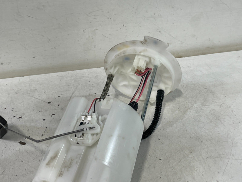 Load image into Gallery viewer, 2017-2025 HONDA HR-V CR-V FUEL GAS TANK SENDING UNIT MODULE 17045TLAA02 # 100766