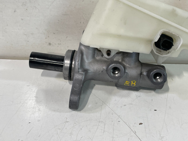 Load image into Gallery viewer, 2014-2020 ACURA MDX TLX BRAKE MASTER CYLINDER RESERVOIR BOOSTER TANK 3.5L 102769