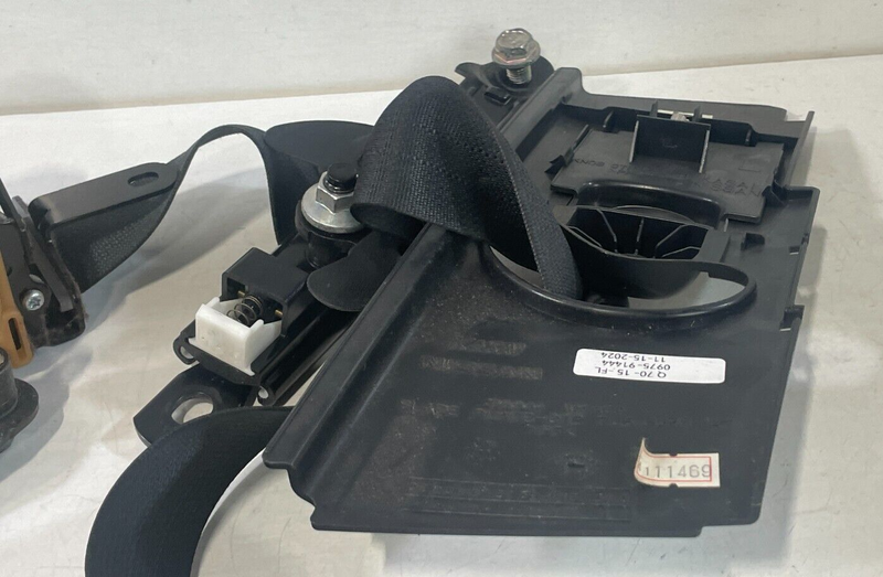 Load image into Gallery viewer, 15-19 INFINITI Q70 Q70L FRONT LEFT SEAT BELT RETRACTOR W/ PRE CRASH BLACK #91444