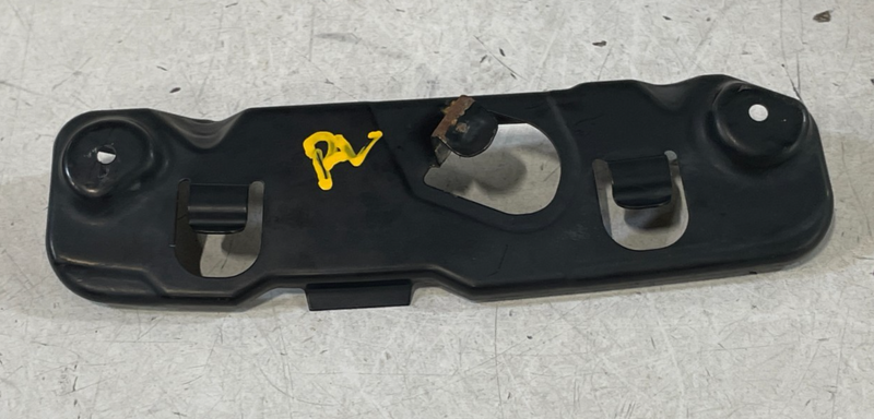 Load image into Gallery viewer, 2022 - 2025 HONDA CIVIC REAR LEFT DRIVER SIDE BUMPER SUPPORT BRACKET # 100466