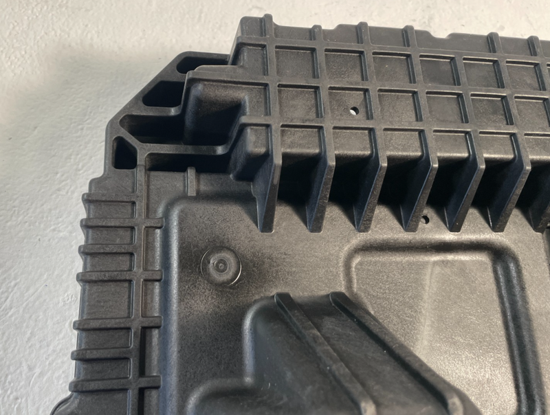 Load image into Gallery viewer, 2023 - 2025 KIA SPORTAGE BATTERY TRAY MOUNT BRACKET 37150-DW000 2.5L # 106586