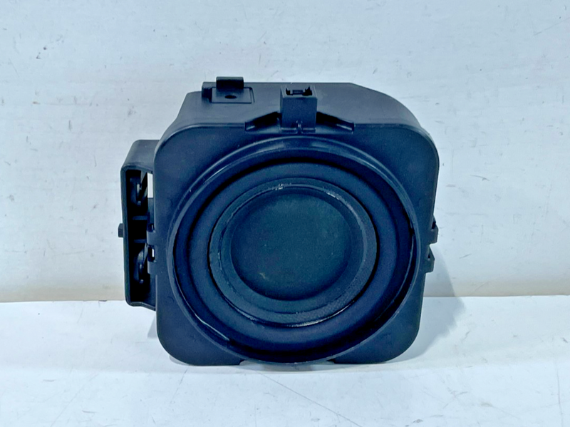 Load image into Gallery viewer, 23-25 HONDA CR-V CENTER DASH DASHBOARD AUDIO SOUND SPEAKER 39220-3A0-A01 102567