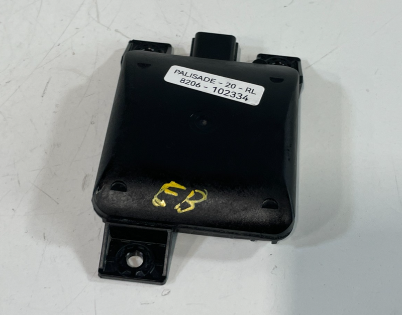 Load image into Gallery viewer, 2020-2022 HYUNDAI PALISADE REAR LEFT SIDE BLIND SPOT RADAR MODULE SENSOR #102334