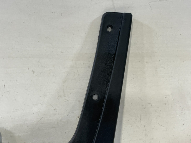 Load image into Gallery viewer, 2021-2023 HYUNDAI SANTA FE FRONT LEFT DRIVER SIDE MUD SPLASH FLAP GUARD # 101874