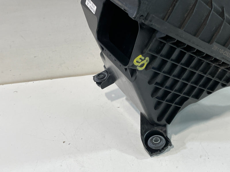 Load image into Gallery viewer, 2020-2025 HYUNDAI PALISADE ENGINE AIR INTAKE CLEANER HOUSING BOX 3.8L # 102291