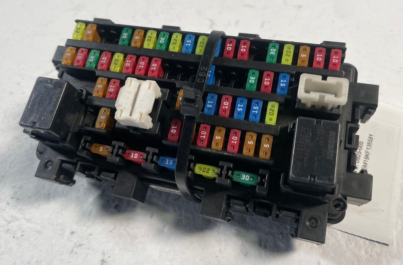 Load image into Gallery viewer, 2019 - 2025 INFINITI QX50 DASH FUSE JUNCTION RELAY BOX MULTIPLEX # 106471