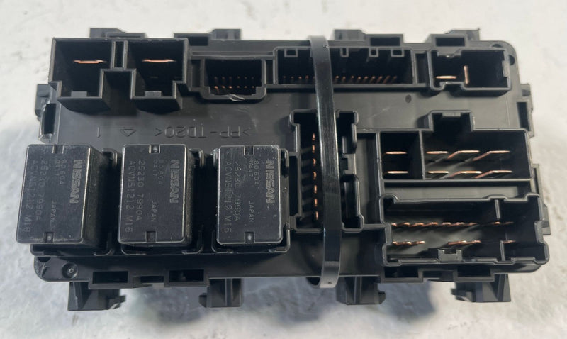 Load image into Gallery viewer, 2019 - 2025 INFINITI QX50 DASH FUSE JUNCTION RELAY BOX MULTIPLEX # 106471