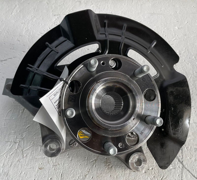 Load image into Gallery viewer, 2021-2026 HYUNDAI SANTA FE FRONT LEFT SIDE SPINDLE KNUCKLE W/BEARING HUB #112845