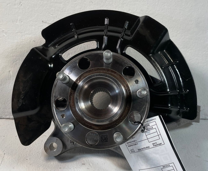 Load image into Gallery viewer, 2021-2025 HYUNDAI SANTA FE FRONT RIGHT SIDE SPINDLE KNUCKLE W/BEARING HUB 109296