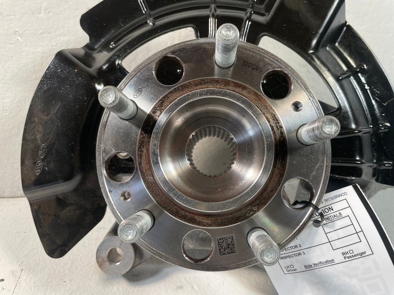 Load image into Gallery viewer, 2021-2025 HYUNDAI SANTA FE FRONT RIGHT SIDE SPINDLE KNUCKLE W/BEARING HUB 109296