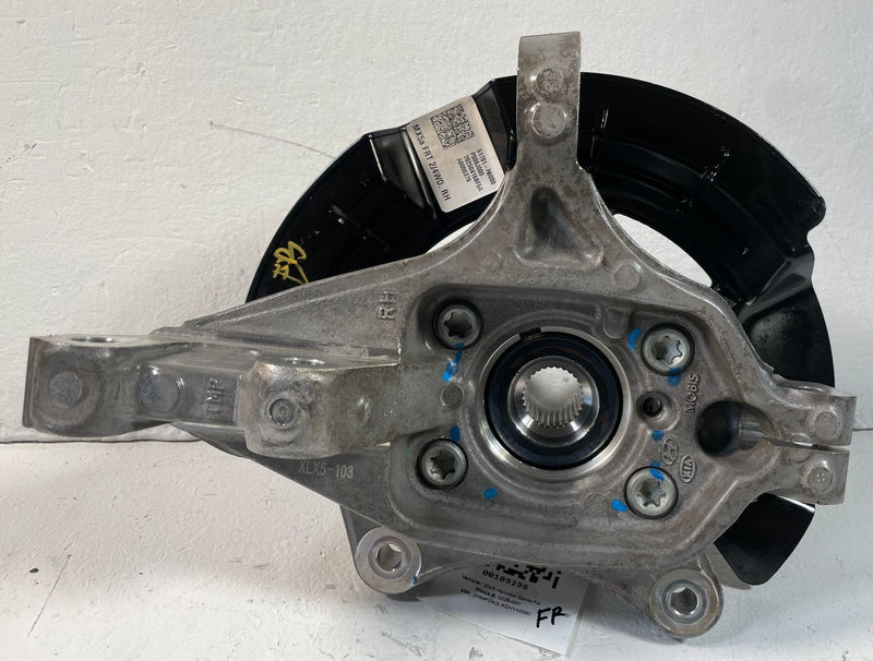 Load image into Gallery viewer, 2021-2025 HYUNDAI SANTA FE FRONT RIGHT SIDE SPINDLE KNUCKLE W/BEARING HUB 109296