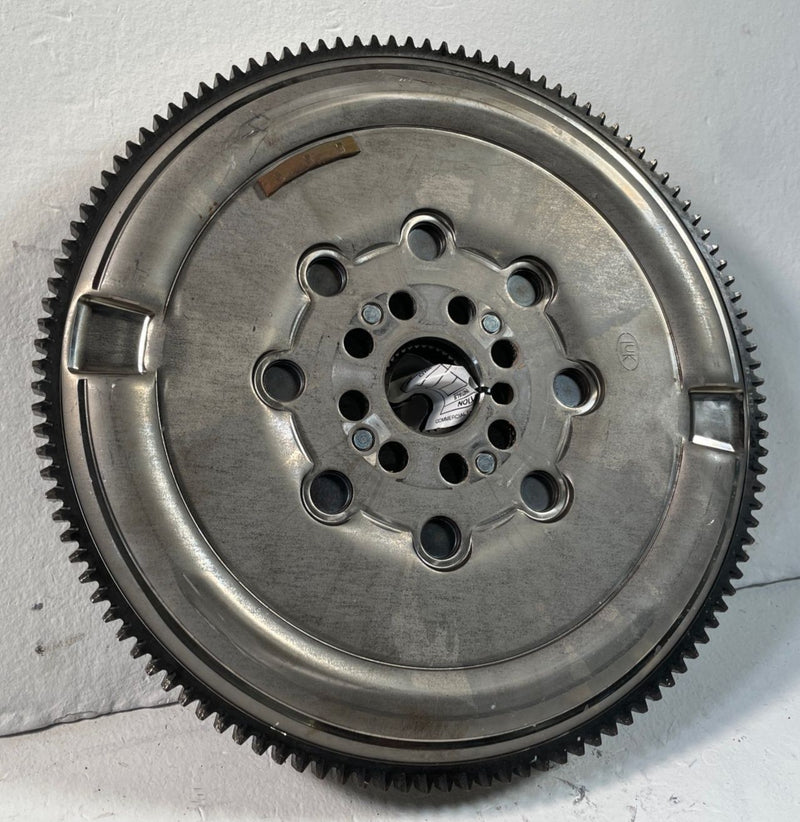 Load image into Gallery viewer, 2021-2025 HYUNDAI SANTA FE SONATA ENGINE MOTOR FLYWHEEL DRIVE PLATE 2.5L #109312