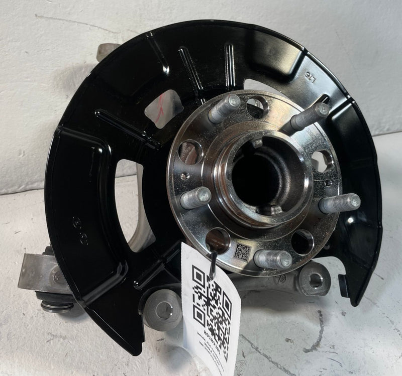 Load image into Gallery viewer, 21-26 HYUNDAI SANTA FE FWD REAR LEFT SPINDLE KNUCKLE W/ WHEEL HUB 2.5L # 109301