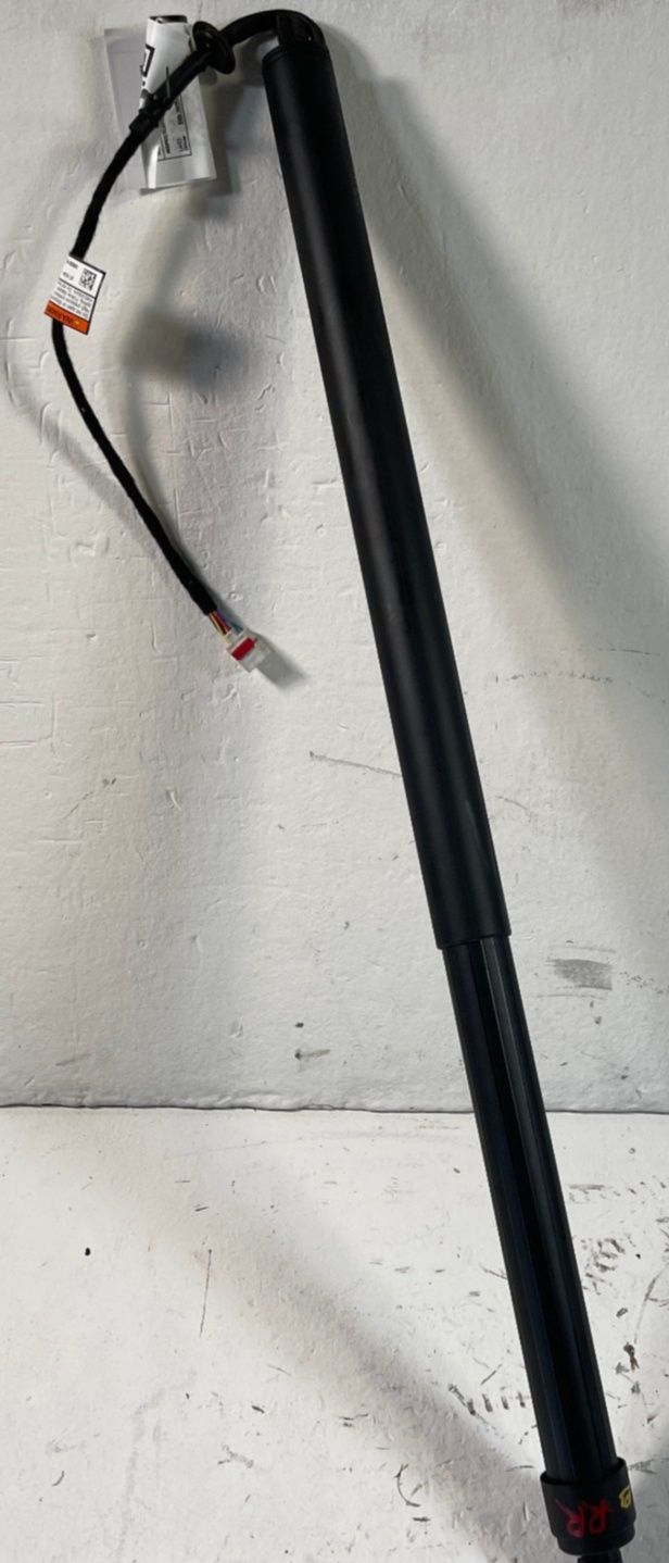 Load image into Gallery viewer, 2025 - 2026 HYUNDAI SANTA FE REAR RIGHT SIDE LIFTGATE POWER LIFT SUPPORT #109281