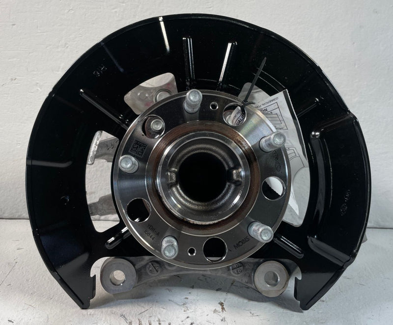Load image into Gallery viewer, 21-26 HYUNDAI SANTA FE FWD REAR RIGHT SPINDLE KNUCKLE W/ WHEEL HUB 2.5L # 109278
