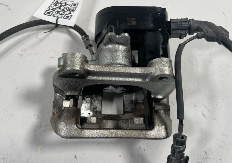 Load image into Gallery viewer, 2023 - 2026 KIA SPORTAGE REAR LEFT DRIVER SIDE BRAKE CALIPER ASSEMBLY # 113289