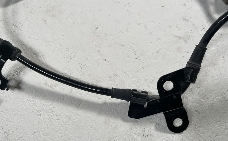 Load image into Gallery viewer, 2023 - 2026 KIA SPORTAGE REAR LEFT DRIVER SIDE BRAKE CALIPER ASSEMBLY # 113289