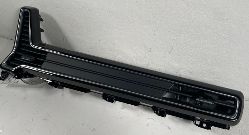 Load image into Gallery viewer, 2023 - 2025 KIA SPORTAGE FRONT RIGHT DASH AC AIR VENT GRILLE PANEL 2.5L # 113298