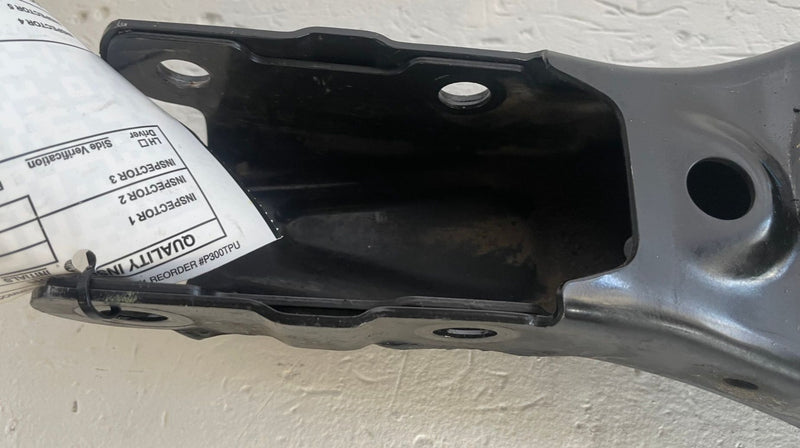 Load image into Gallery viewer, 2024-2026 HYUNDAI SANTA FE FWD REAR LEFT LOWER CONTROL ARM SPRING PERCH # 112108