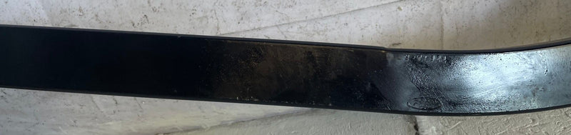 Load image into Gallery viewer, 15-25 FORD MUSTANG CONVERTIBLE REAR RIGHT SUBFRAME SUPPORT BRACE BRACKET #113530