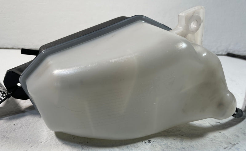 Load image into Gallery viewer, 19-25 HYUNDAI PALISADE RADIATOR COOLANT RESERVOIR RECOVERY TANK BOTTLE # 109359