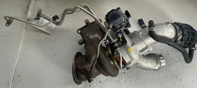 Load image into Gallery viewer, 2021 - 2026 HYUNDAI SANTA FE ENGINE EXHAUST MANIFOLD TURBOCHARGER 2.5L # 112111