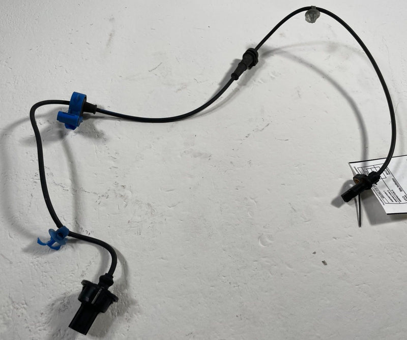 Load image into Gallery viewer, 2019- 2025 HONDA PASSPORT FRONT LEFT DRIVER SIDE ABS WHEEL SPEED SENSOR # 113371