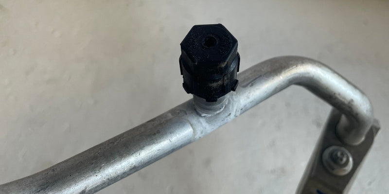 Load image into Gallery viewer, 18-23 FORD MUSTANG AC AIR CONDITIONER HOSE PIPE LINE 2.3L JR3B-19E881-AD #113510
