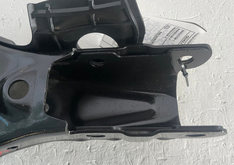 Load image into Gallery viewer, 2024-2026 HYUNDAI SANTA FE FWD REAR RIGHT LOWER CONTROL ARM SPRING PERCH #112110