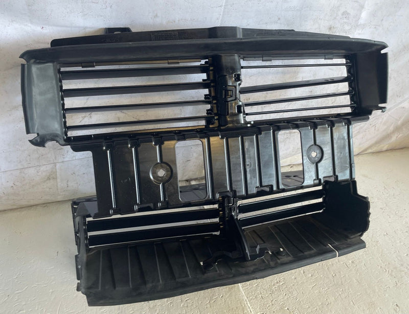 Load image into Gallery viewer, 2018 - 2023 FORD MUSTANG RADIATOR CORE SUPPORT GRILLE GRILL AIR SHUTTER # 113543