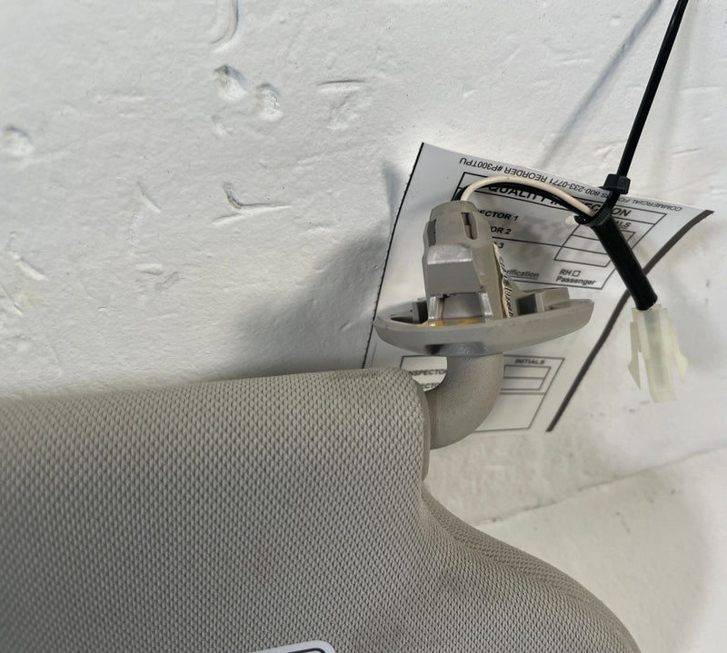 Load image into Gallery viewer, 2019 - 2025 INFINITI QX50 FRONT LEFT DRIVER SIDE SUNVISOR SUN VISOR # 106459