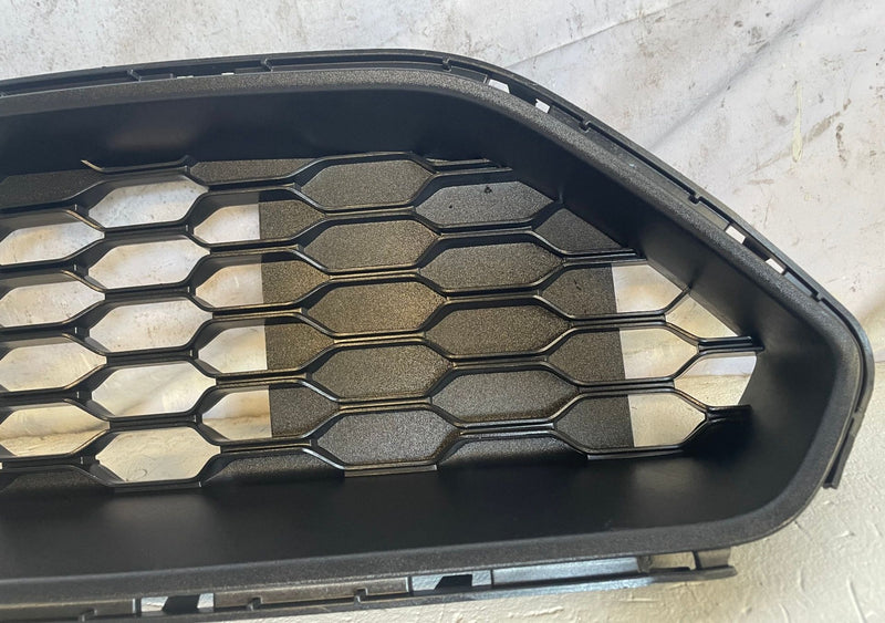 Load image into Gallery viewer, 2018 - 2023 FORD MUSTANG FRONT BUMPER UPPER GRILLE BLACK JR3B-8150-AEW # 113544