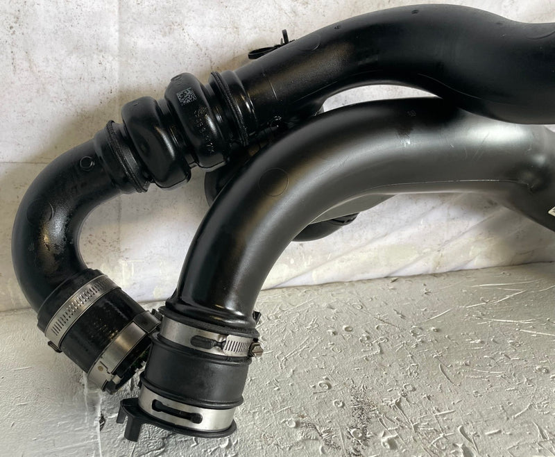 Load image into Gallery viewer, 15-23 FORD MUSTANG ENGINE AIR INTAKE INLET HOSE PIPE TUBE ASSEMBLY 2.3L # 112968
