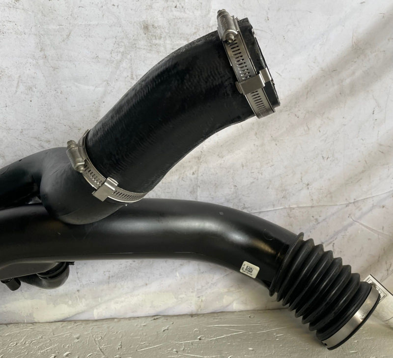 Load image into Gallery viewer, 15-23 FORD MUSTANG ENGINE AIR INTAKE INLET HOSE PIPE TUBE ASSEMBLY 2.3L # 112968