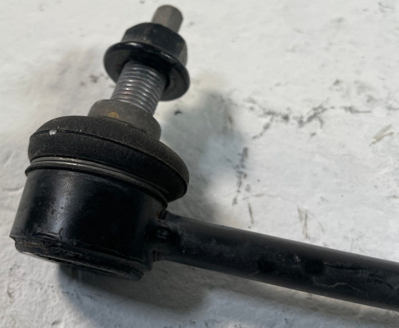 Load image into Gallery viewer, 20-25 HYUNDAI PALISADE FRONT LH OR RH SIDE SUSPENSION STABILIZER SWAY BAR 109332