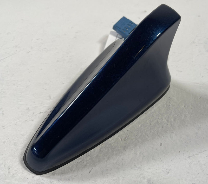 Load image into Gallery viewer, 21-23 HYUNDAI SANTA FE EXTERIOR SHARK ROOF FIN RADIO ANTENA BLUE (ST2)# 107923