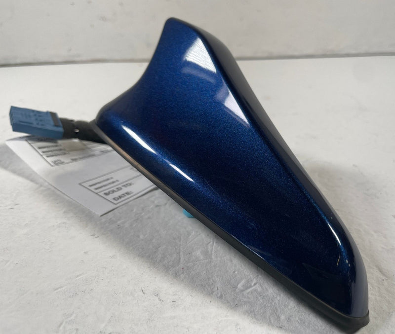 Load image into Gallery viewer, 21-23 HYUNDAI SANTA FE EXTERIOR SHARK ROOF FIN RADIO ANTENA BLUE (ST2)# 107923