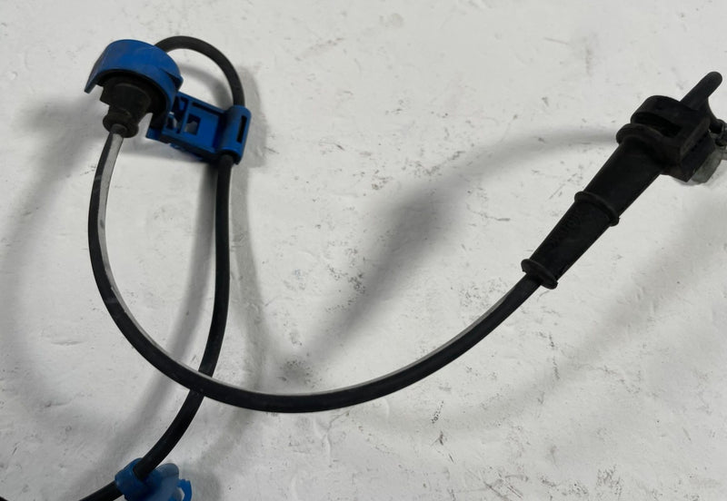 Load image into Gallery viewer, 2019- 2025 HONDA PASSPORT FRONT RIGHT SIDE ABS WHEEL SPEED SENSOR # 113334