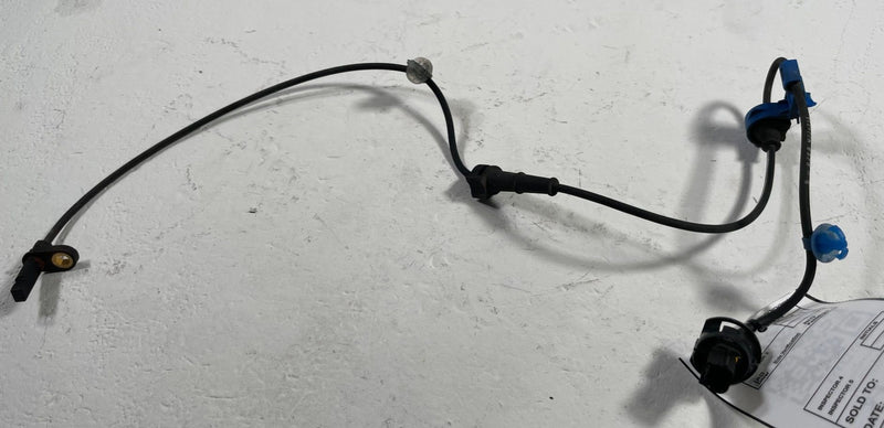 Load image into Gallery viewer, 2019- 2025 HONDA PASSPORT FRONT RIGHT SIDE ABS WHEEL SPEED SENSOR # 113334