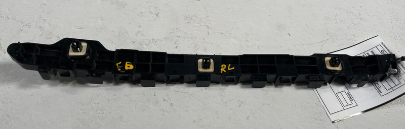 Load image into Gallery viewer, 2019-2025 HONDA PASSPORT REAR RIGHT SIDE BUMPER RETAINER MOUNT BRACKET # 113339