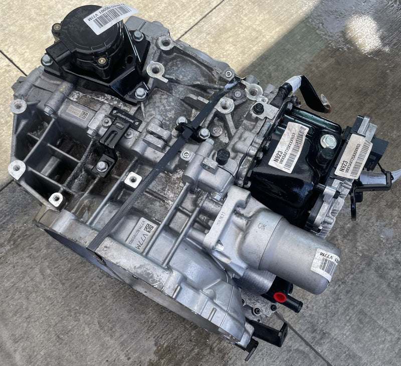 Load image into Gallery viewer, HYUNDAI SANTA FE FWD AUTO TRANSMISSION ASSEMBLY 2.5L 10K MILES 2024-2025 #112120