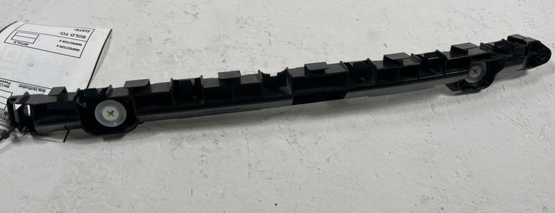 Load image into Gallery viewer, 2019-2025 HONDA PASSPORT REAR LEFT SIDE BUMPER RETAINER MOUNT BRACKET # 113327