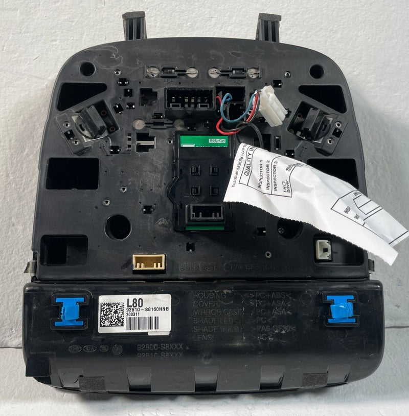 Load image into Gallery viewer, 2020 - 2022 HYUNDAI PALISADE FRONT OVERHEAD ROOF MAP DOME LIGHT LAMP # 109342