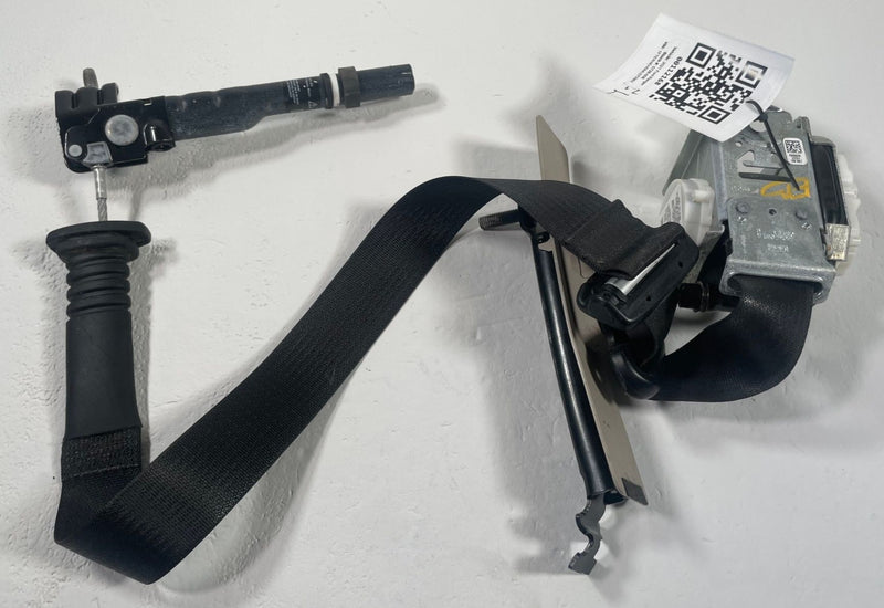 Load image into Gallery viewer, 2019 - 2023 FORD RANGER FRONT LEFT DRIVER SIDE SEATBELT RETRACTOR 2.3L # 112168