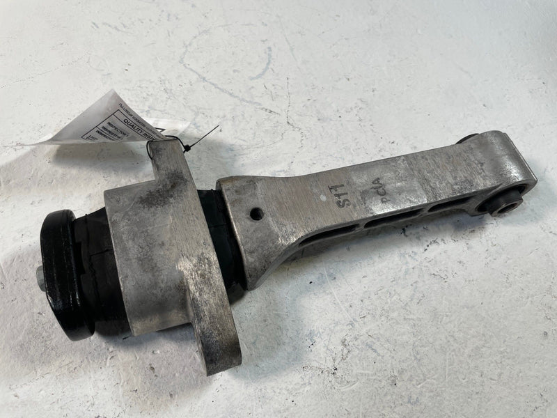 Load image into Gallery viewer, 19-25 HYUNDAI PALISADE SANTA FE ENGINE MOTOR MOUNT TORQUE ARM ROLL ROD # 109360