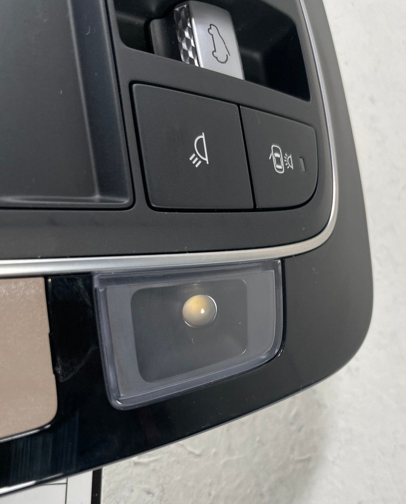 Load image into Gallery viewer, 21-23 HYUNDAI SANTA FE INTERIOR FRONT OVERHEAD ROOF MAP DOME LIGHT LAMP # 107922