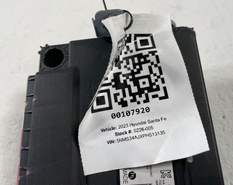 Load image into Gallery viewer, 2021 - 2023 HYUNDAI SANTA FE BODY CONTROL MODULE BCM 2.5L 954B0-S2EA3 # 107920