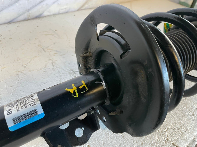 Load image into Gallery viewer, 2018 - 2023 FORD MUSTANG RWD FRONT RIGHT SIDE GAS SHOCK STRUT ABSORBER # 112956